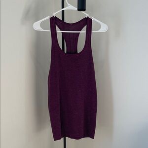 Lululemon Swiftly Tech Racerback Tank Top
Hip Length